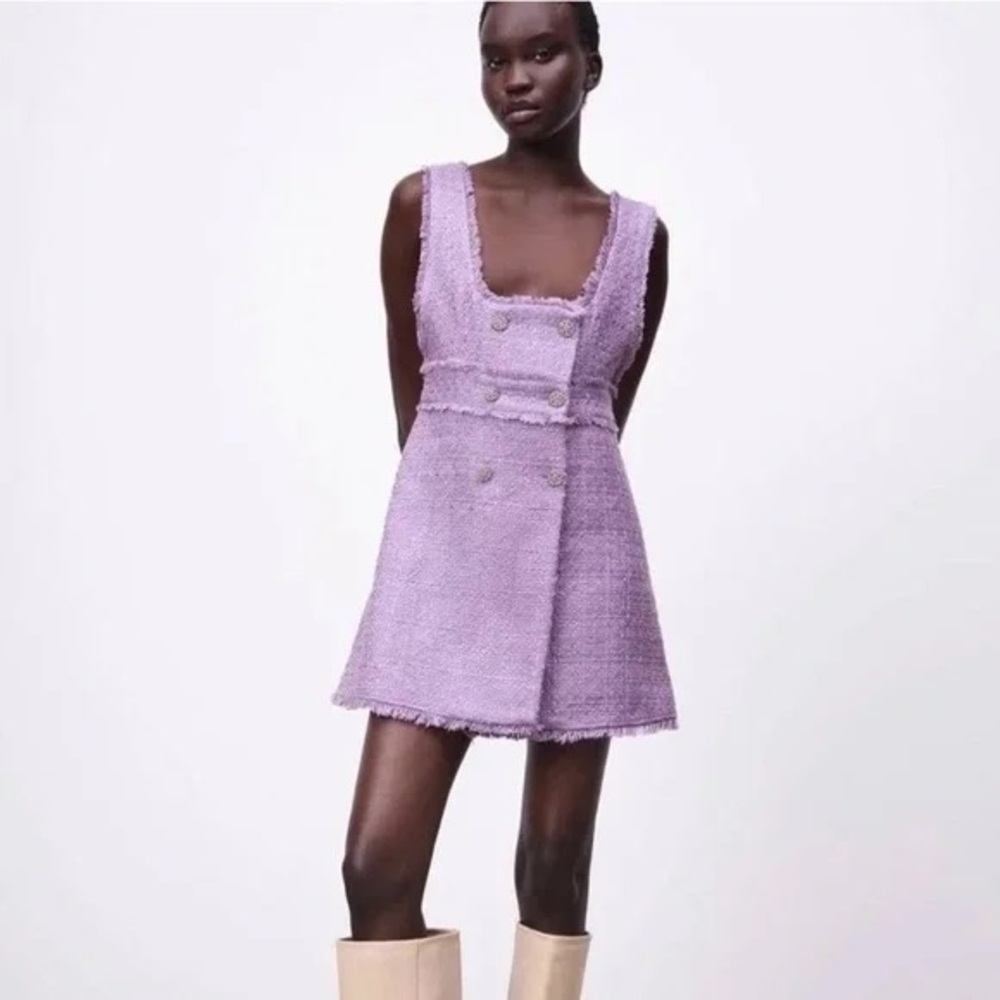 New with tags Zara RHINESTONE BUTTON TWEED
Pinafore DRESS